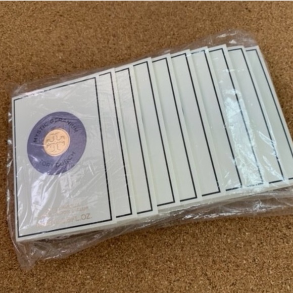 TORY BURCH Mystic Geranium  1.5ml TRAVEL Spray Vial Sample SLEEVE x 10 BRAND NEW - Picture 1 of 1